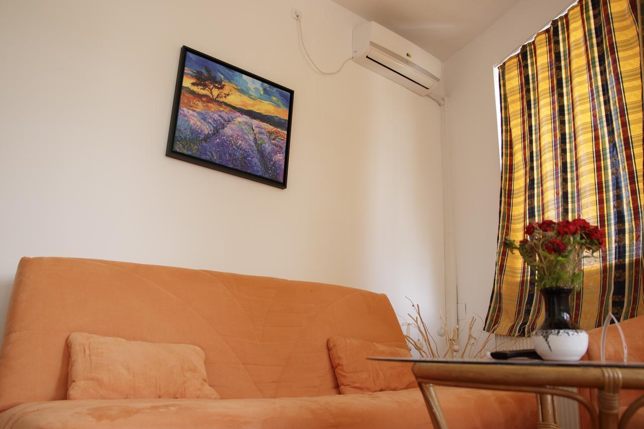Guesthouse Night&Day Subotica Exteriör bild