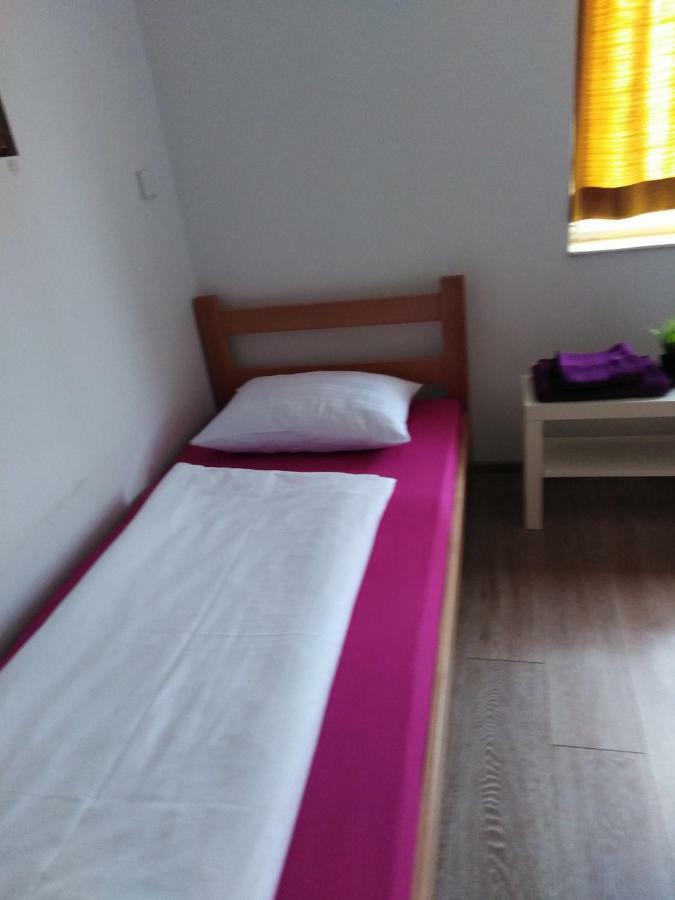 Guesthouse Night&Day Subotica Exteriör bild